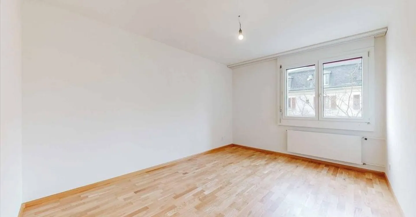 Treat yourself to more space for you and your family! - Photo 7 of 9