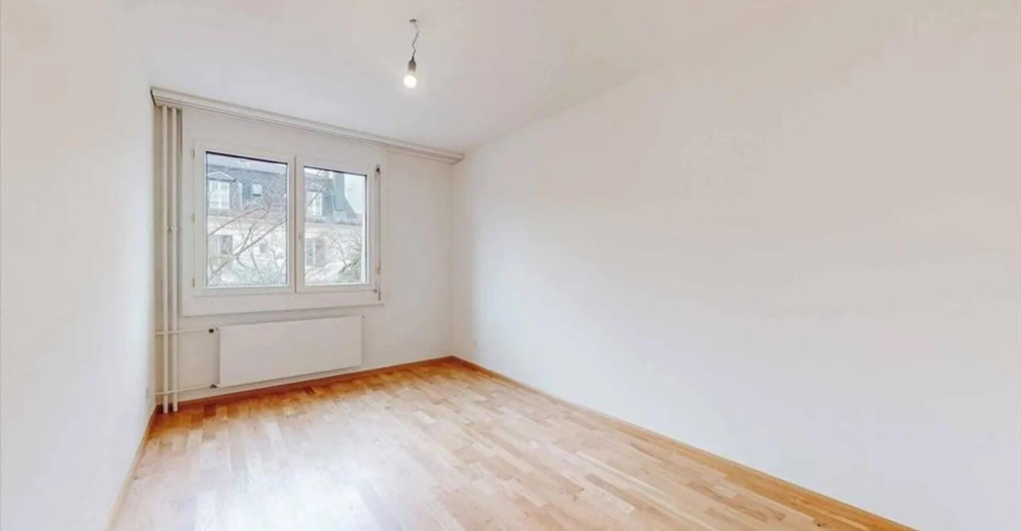 Treat yourself to more space for you and your family! - Photo 8 of 9