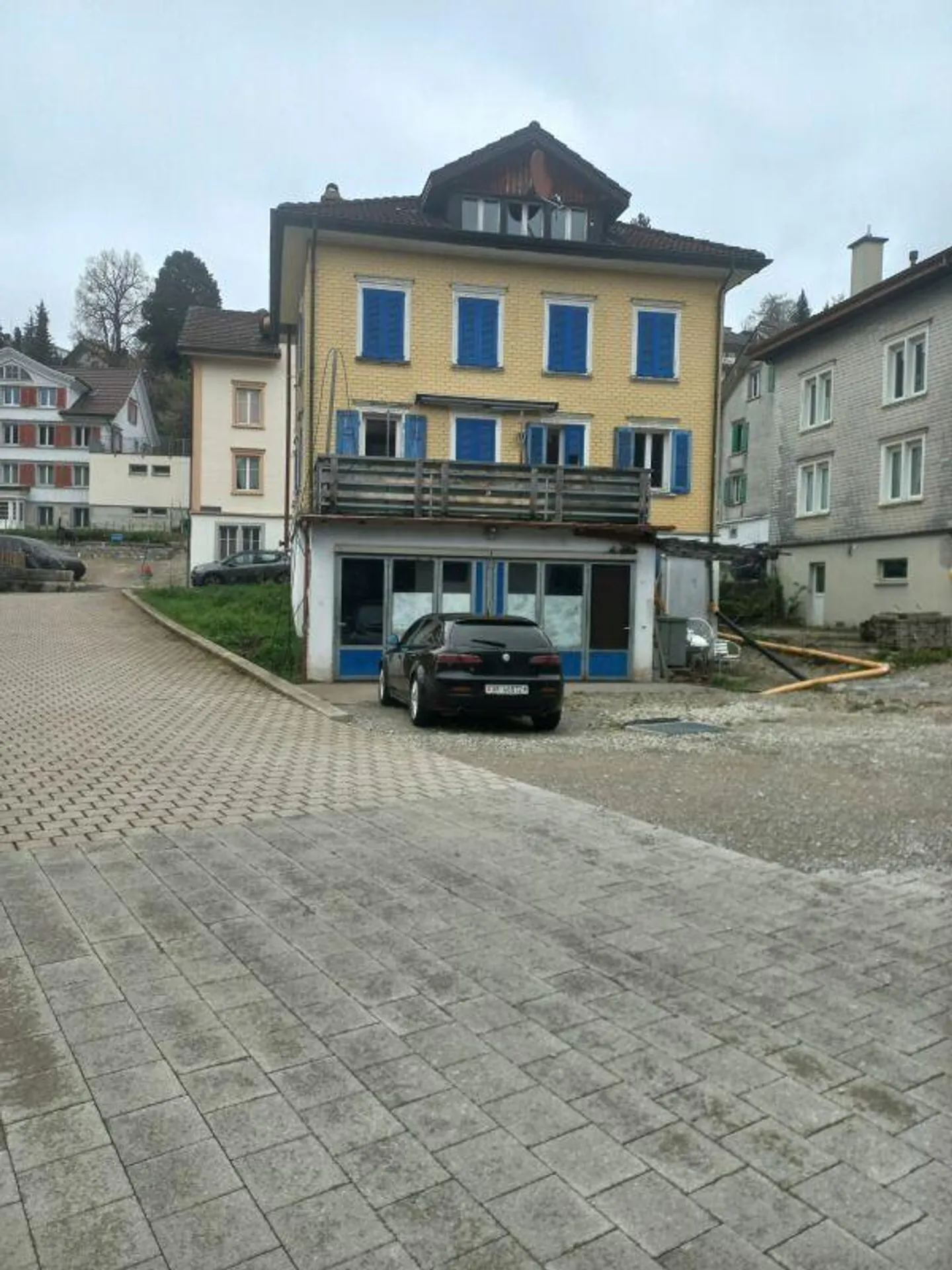 Casa accogliente di 6,5 stanze con garage - Foto 1 di 18