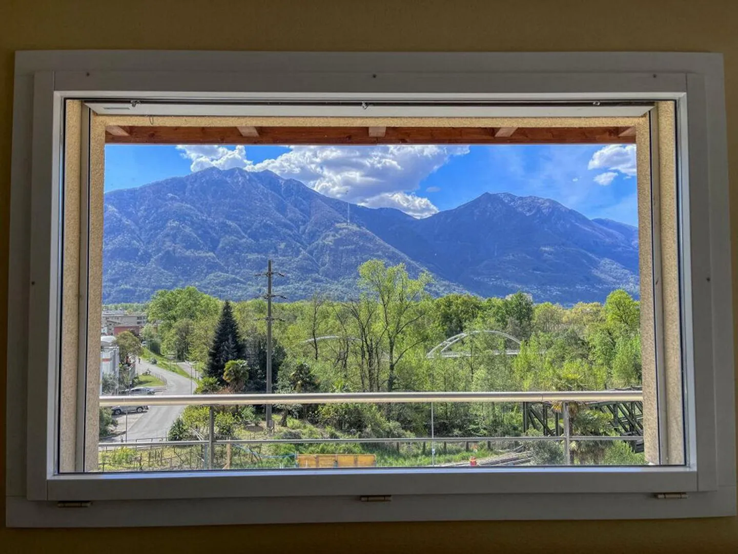Stabile con 3 appartamenti + un locale disponibile | Gebäude mit 3 ... - Foto 7 di 9
