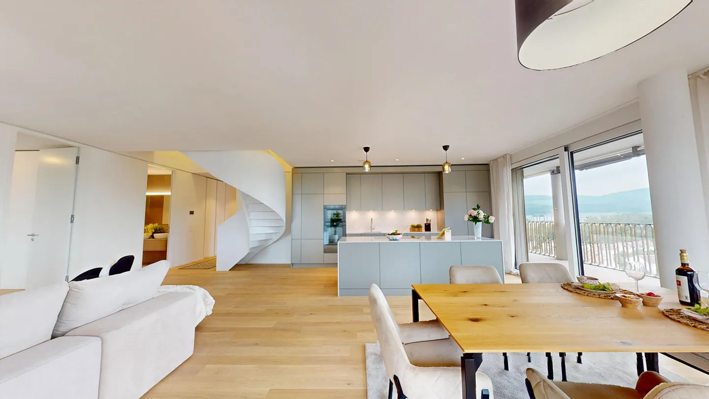 Exclusive penthouse apartment with spacious roof terrace - Photo 1 of 5