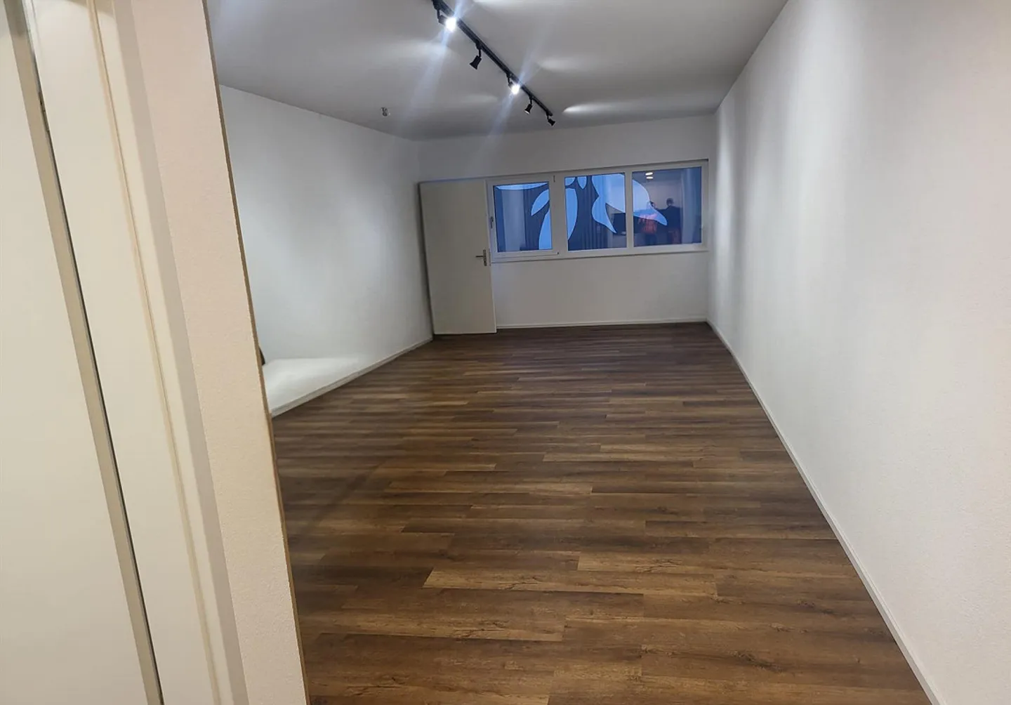 Gewerberaum, Büro, Studio, Atelier - Photo 1 sur 3