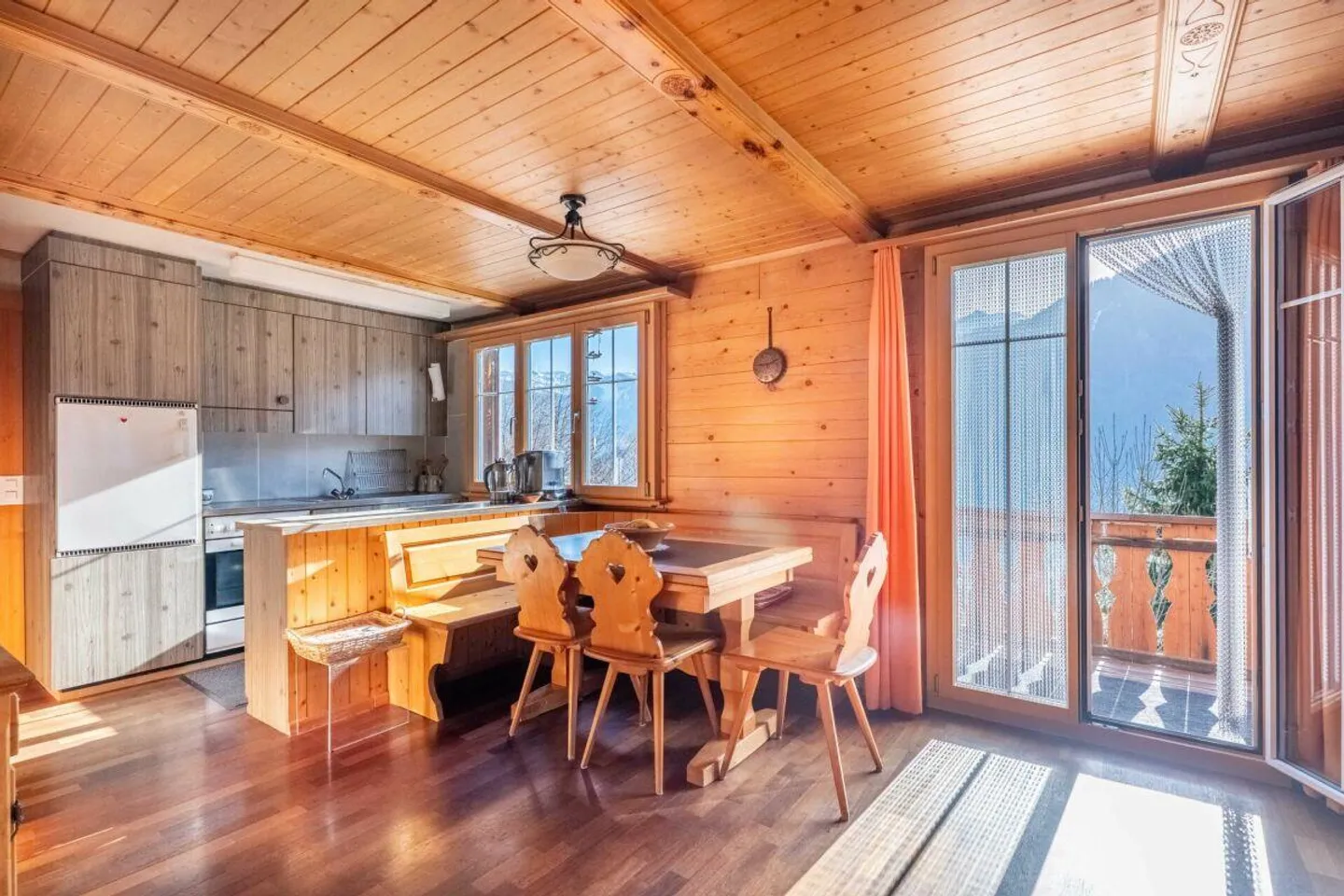 Chalet dans un monde montagnard idyllique - Photo 3 sur 10