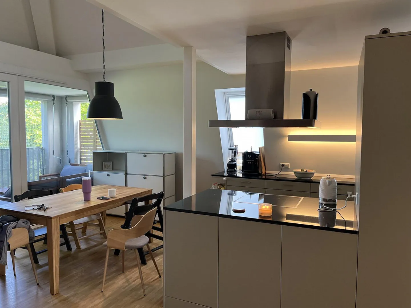 Moderne Maisonette-Wohnung mit Balkon an zentraler Lage von St. Gallen - Foto 3 von 13