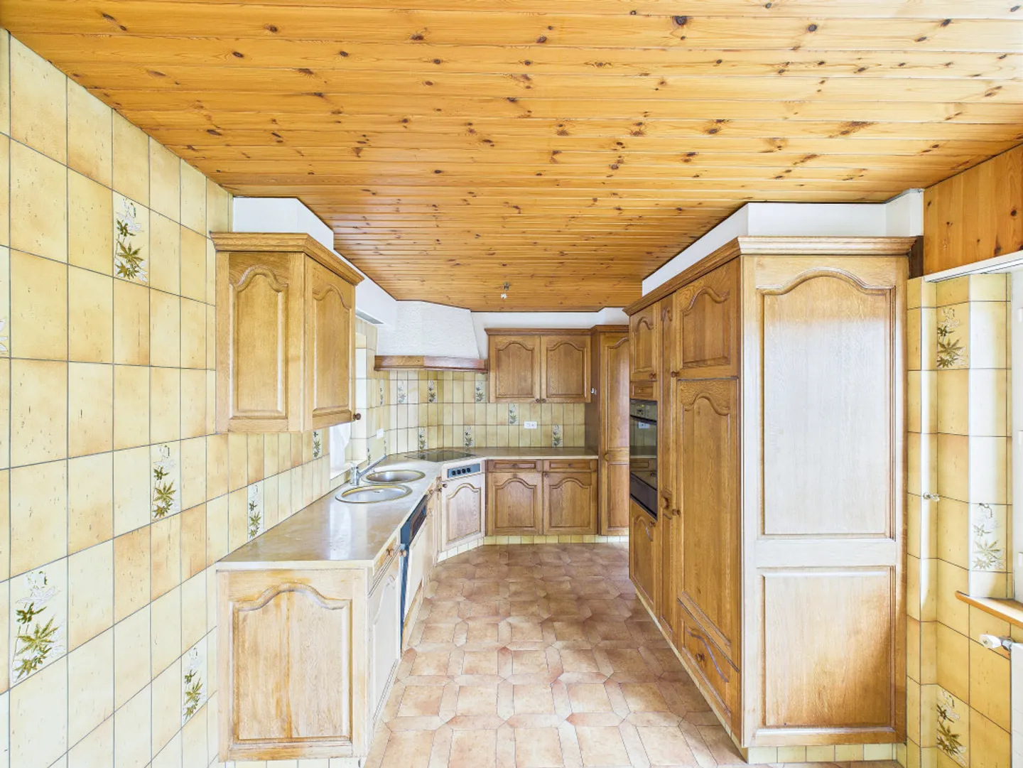 Esclusivo! Casa indipendente di 7 stanze con garage da rinfrescare - Foto 3 di 8