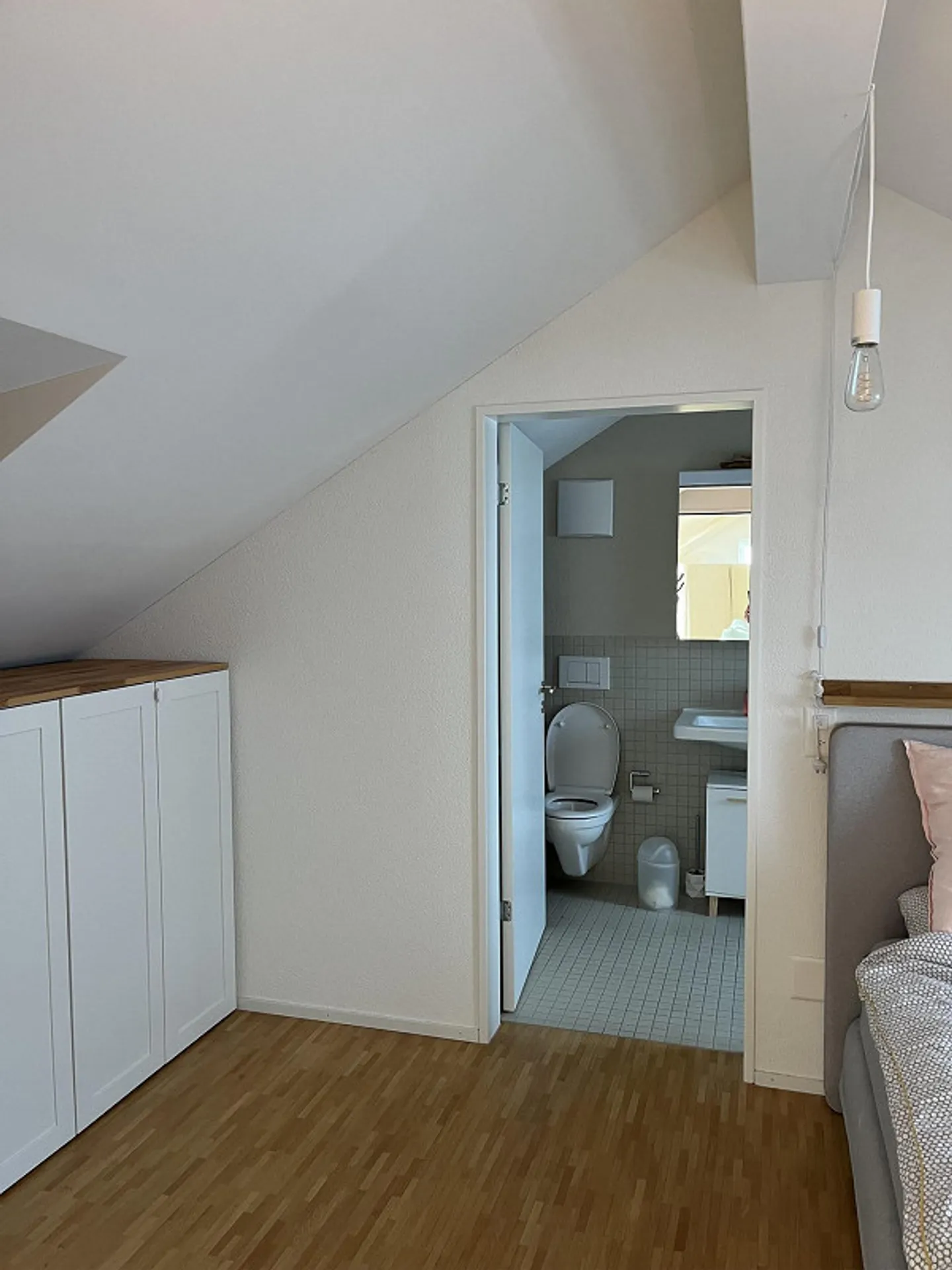 Moderne Maisonette-Wohnung mit Balkon an zentraler Lage von St. Gallen - Foto 7 von 13