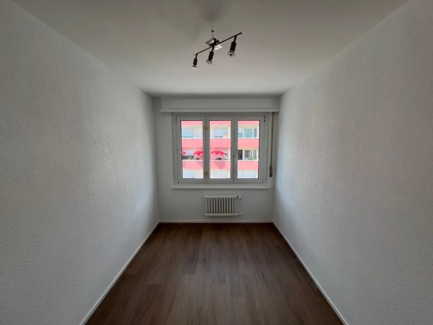 3-room apartment - Photo 3 of 4