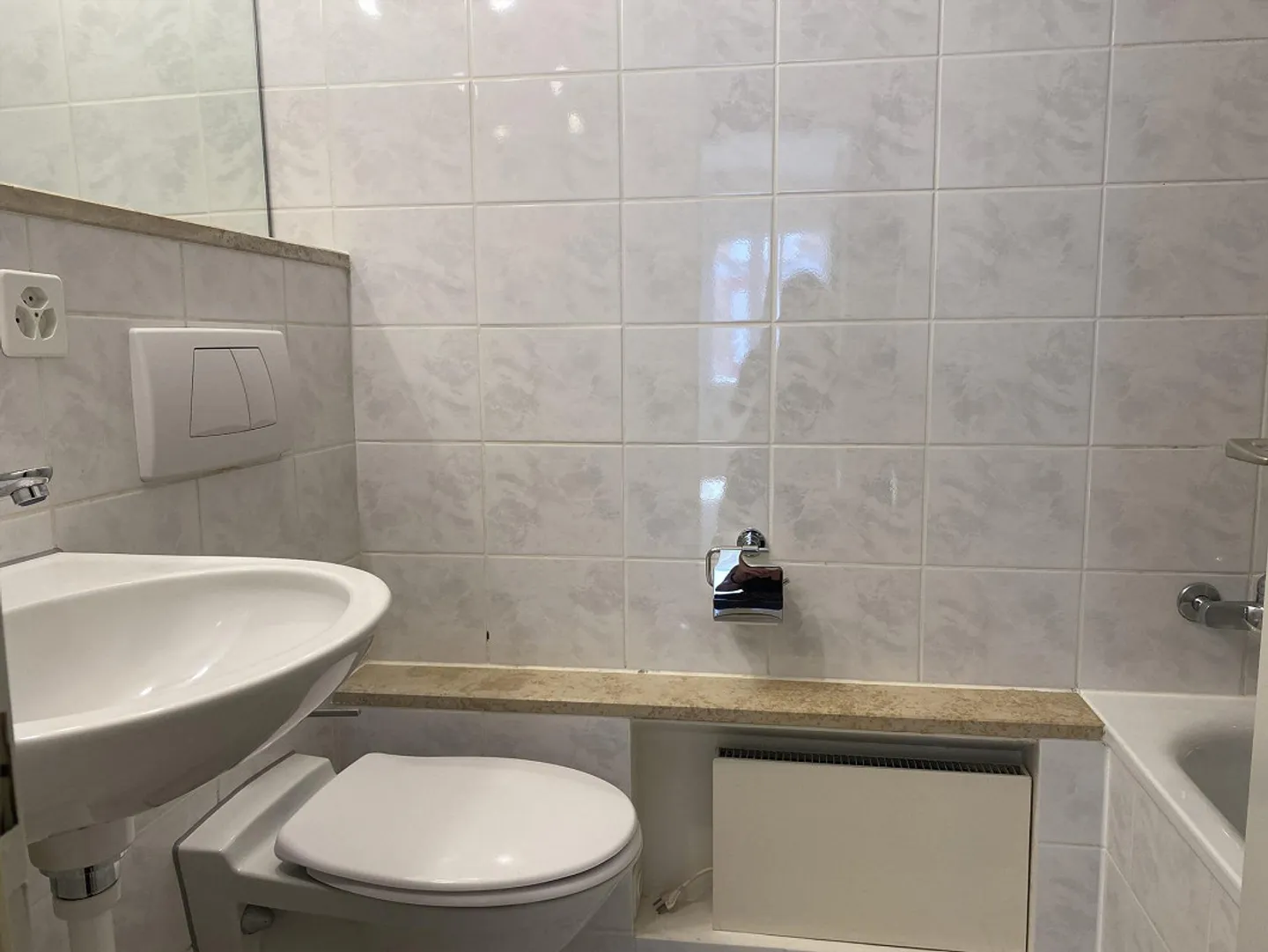 Renovated old apartment near the Rhine - Photo 8 of 9