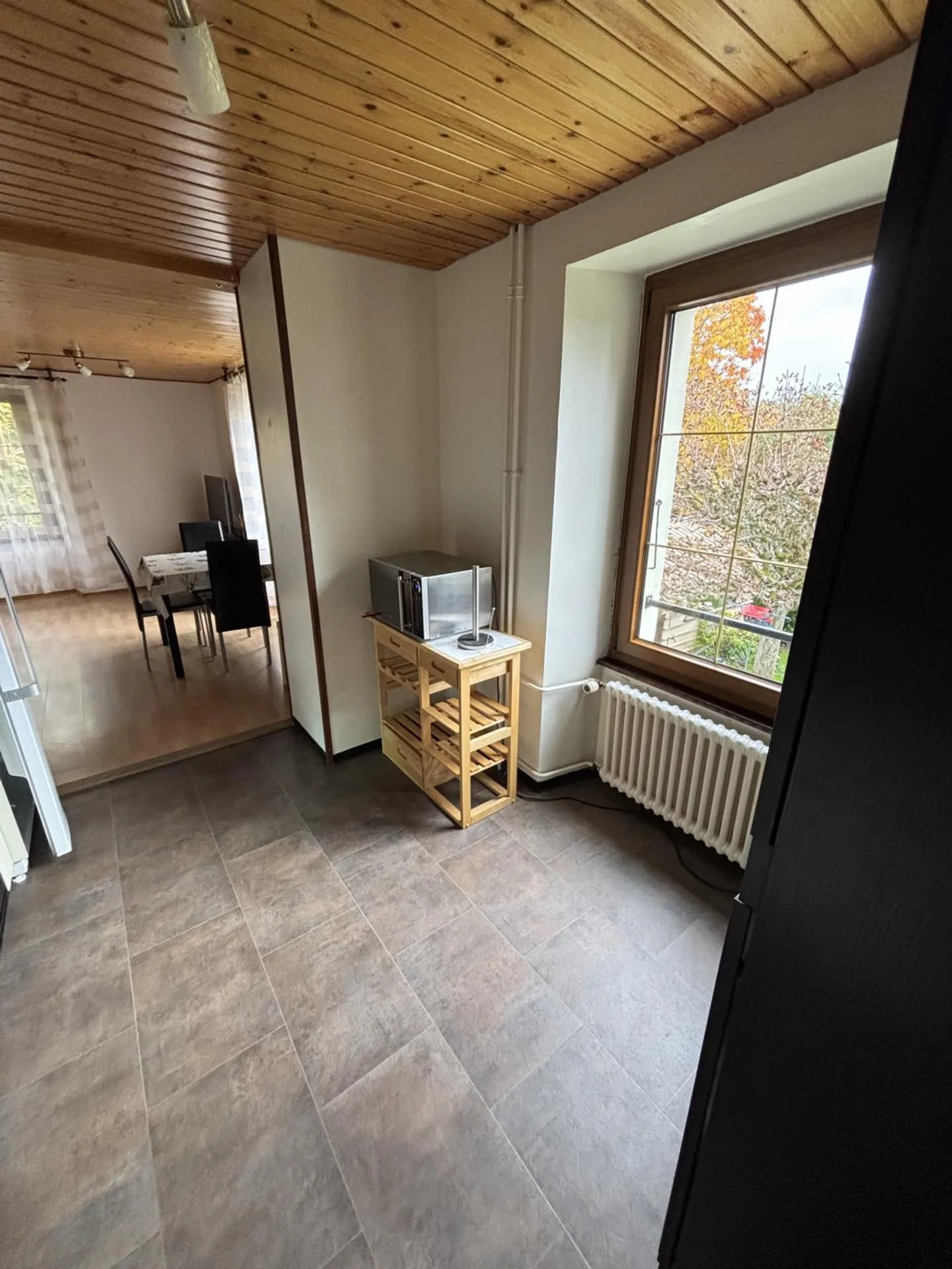 Room in shared accommodation - Photo 5 of 10