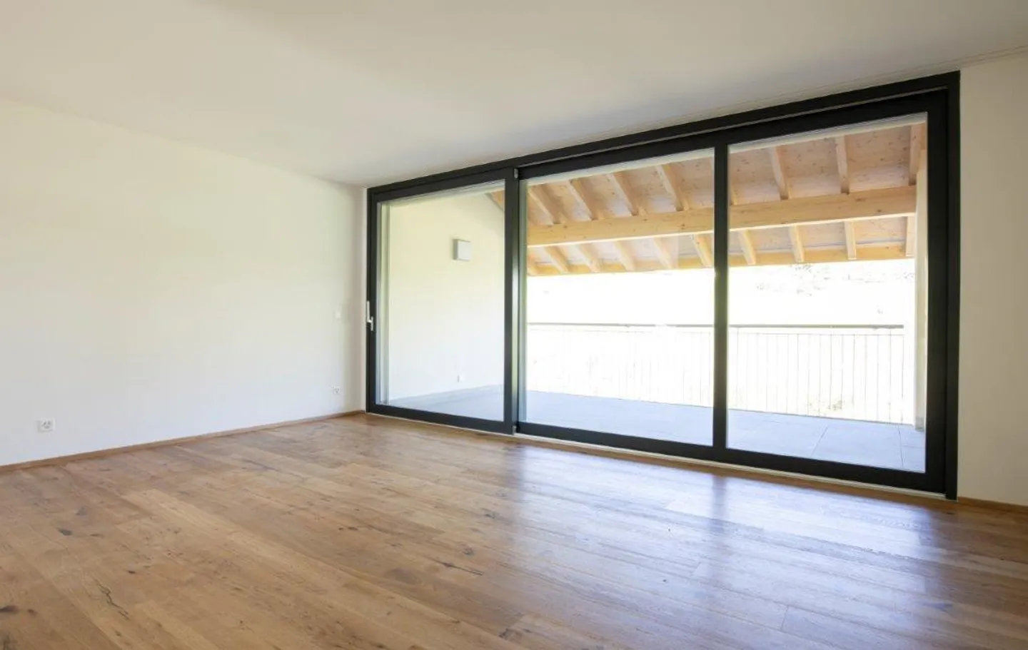 Appartamento duplex luminoso e moderno in una posizione tranquilla - Foto 4 di 12