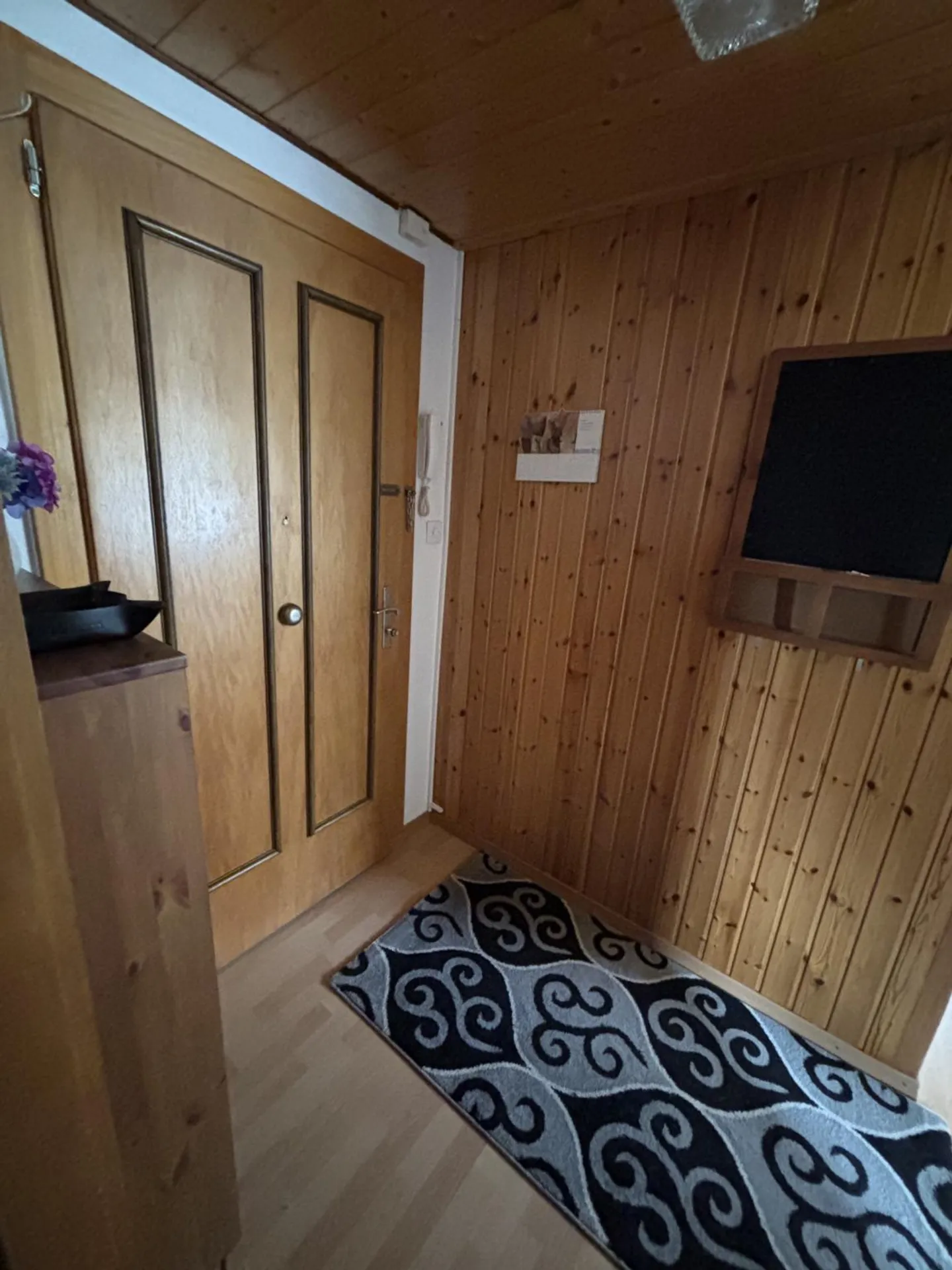 Room in shared accommodation - Photo 9 of 10