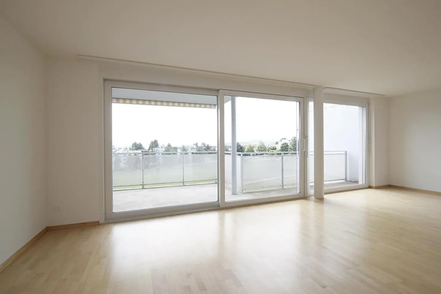 Vivere con qualità abitativa e una vista fantastica su Wil! - Foto 2 di 9