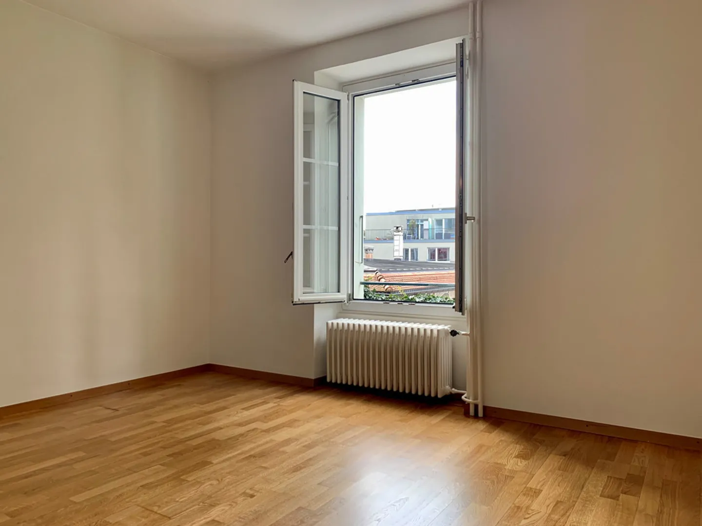 3-room apartment on the ground floor - 1004 Lausanne - Photo 2 of 9