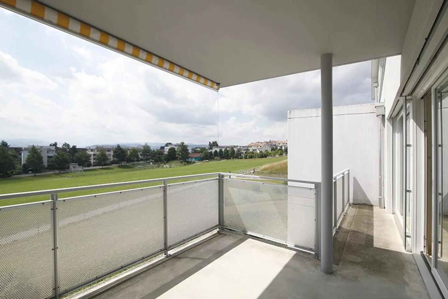Vivere con qualità abitativa e una vista fantastica su Wil! - Foto 9 di 9