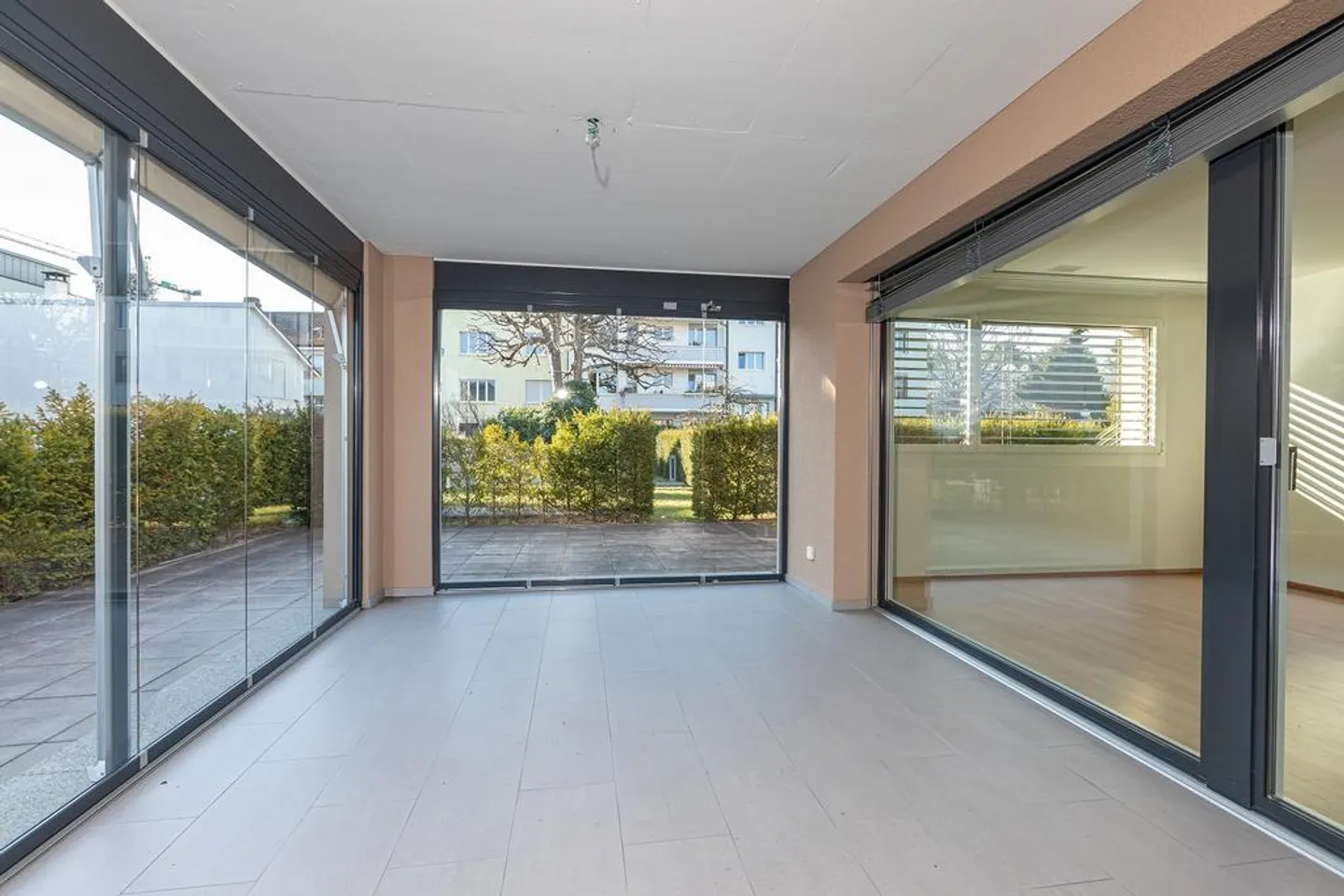 Appartamento moderno per famiglie con area giardino! - Foto 3 di 10