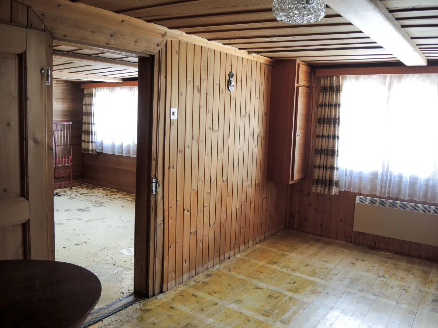 Appartamento tradizionale di 2,5 stanze in una vecchia casa del Vallese - Foto 4 di 14