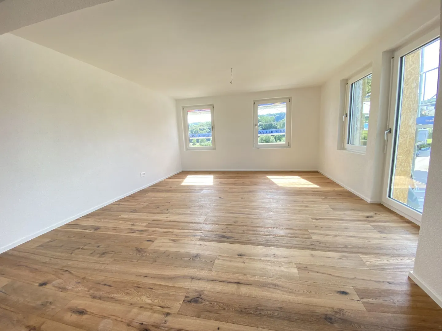 Appartement 3.5 pièces avec grande terrasse - Photo 2 sur 8