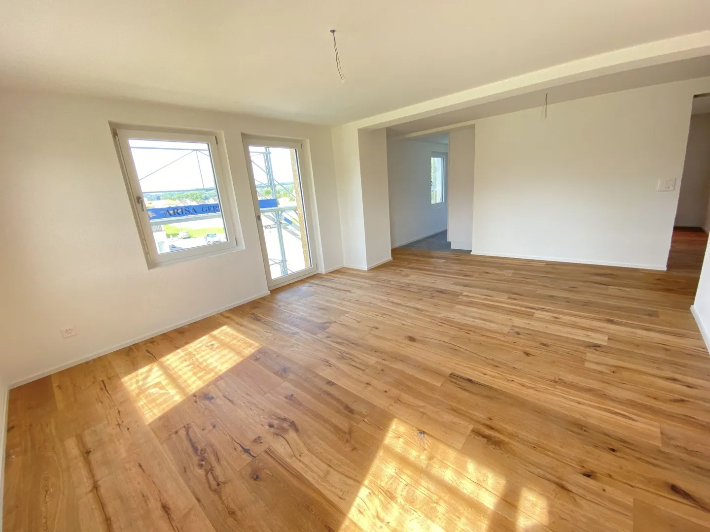 Appartement 3.5 pièces avec grande terrasse - Photo 3 sur 8