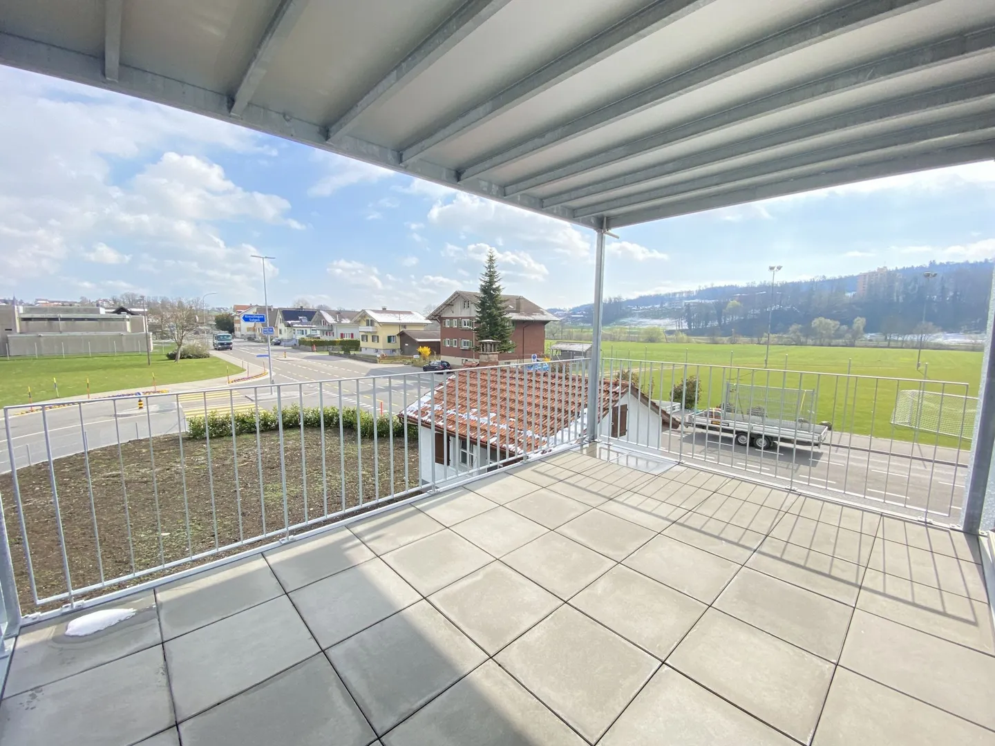 Appartement 3.5 pièces avec grande terrasse - Photo 7 sur 8