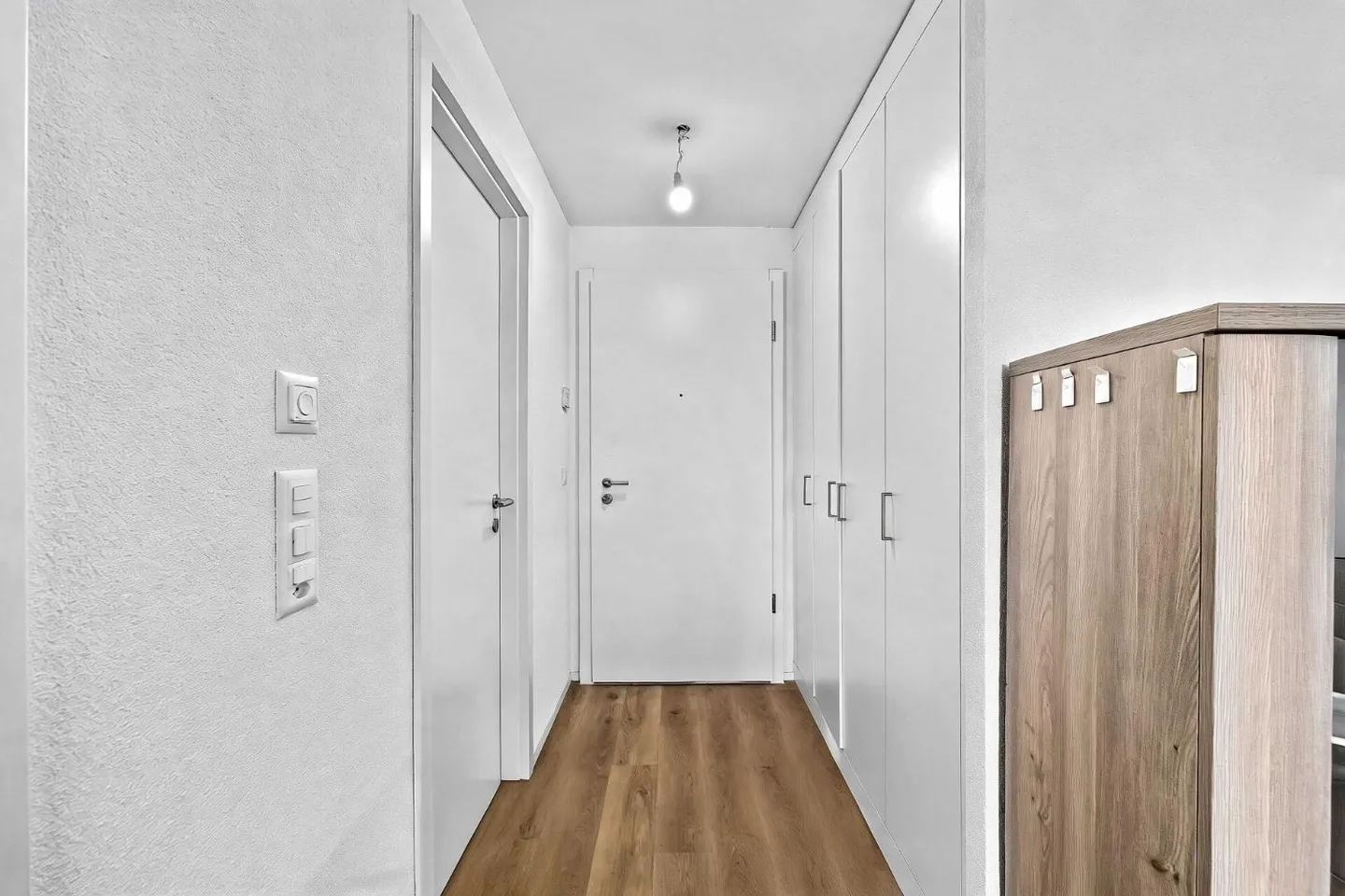 Appartamento moderno di 2,5 stanze in una nuova PPE - Foto 8 di 12