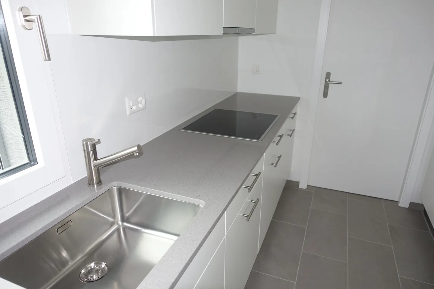 Appartamento moderno di 4,5 locali a Reinach - Foto 4 di 18