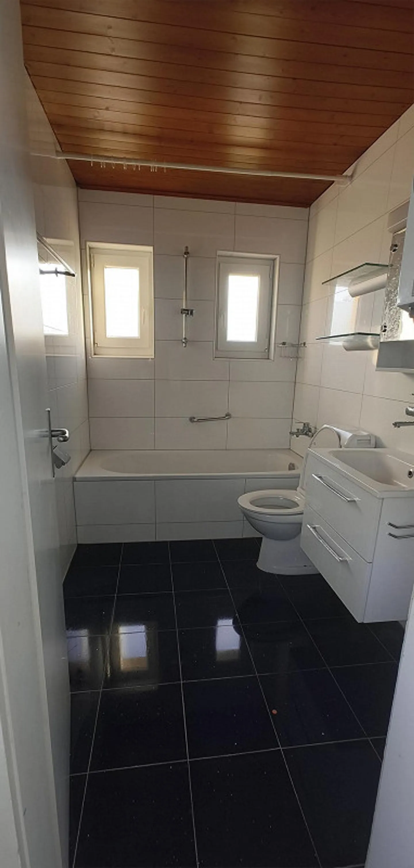 Appartement charmant dans un emplacement calme à Deitingen (recherche d'un nouveau locataire) - Photo 2 sur 4