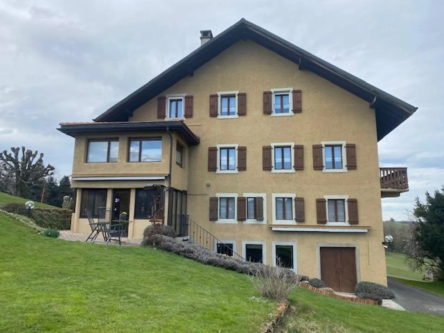 FOR SALE? Exceptional farm in Châtel-Saint-Denis - Photo 1 of 3