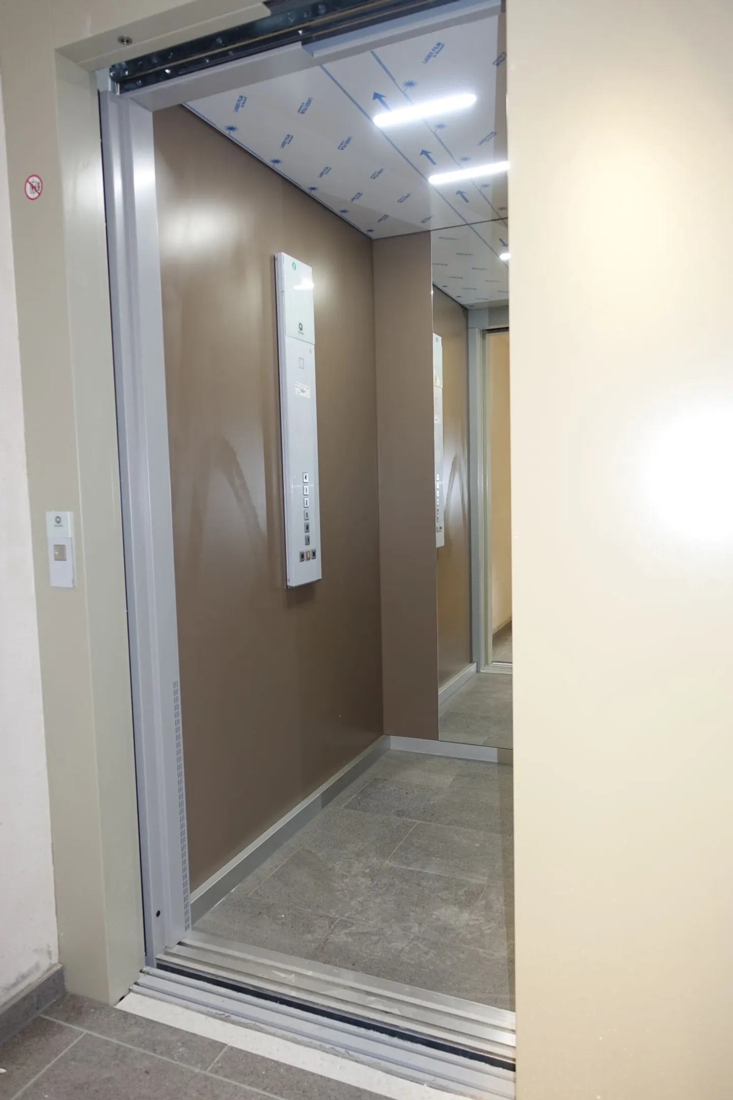 Appartamento moderno di 4,5 locali a Reinach - Foto 14 di 18