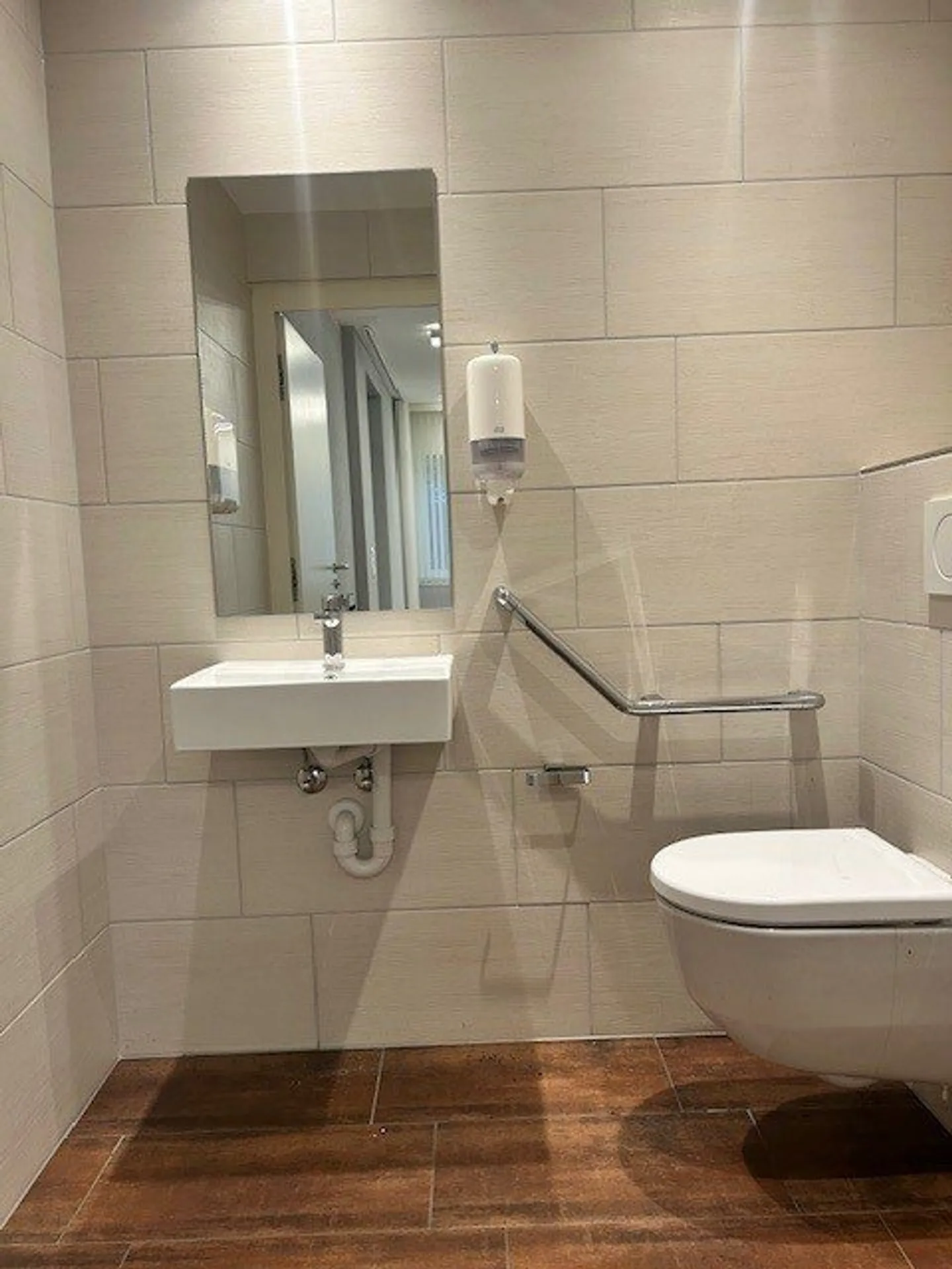 DA AFFITTARE - Spazio commerciale / uffici - Foto 8 di 10