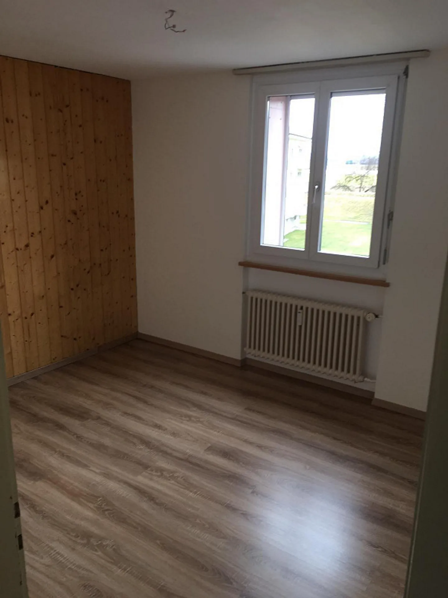 Old Building Apartment - Photo 3 of 8