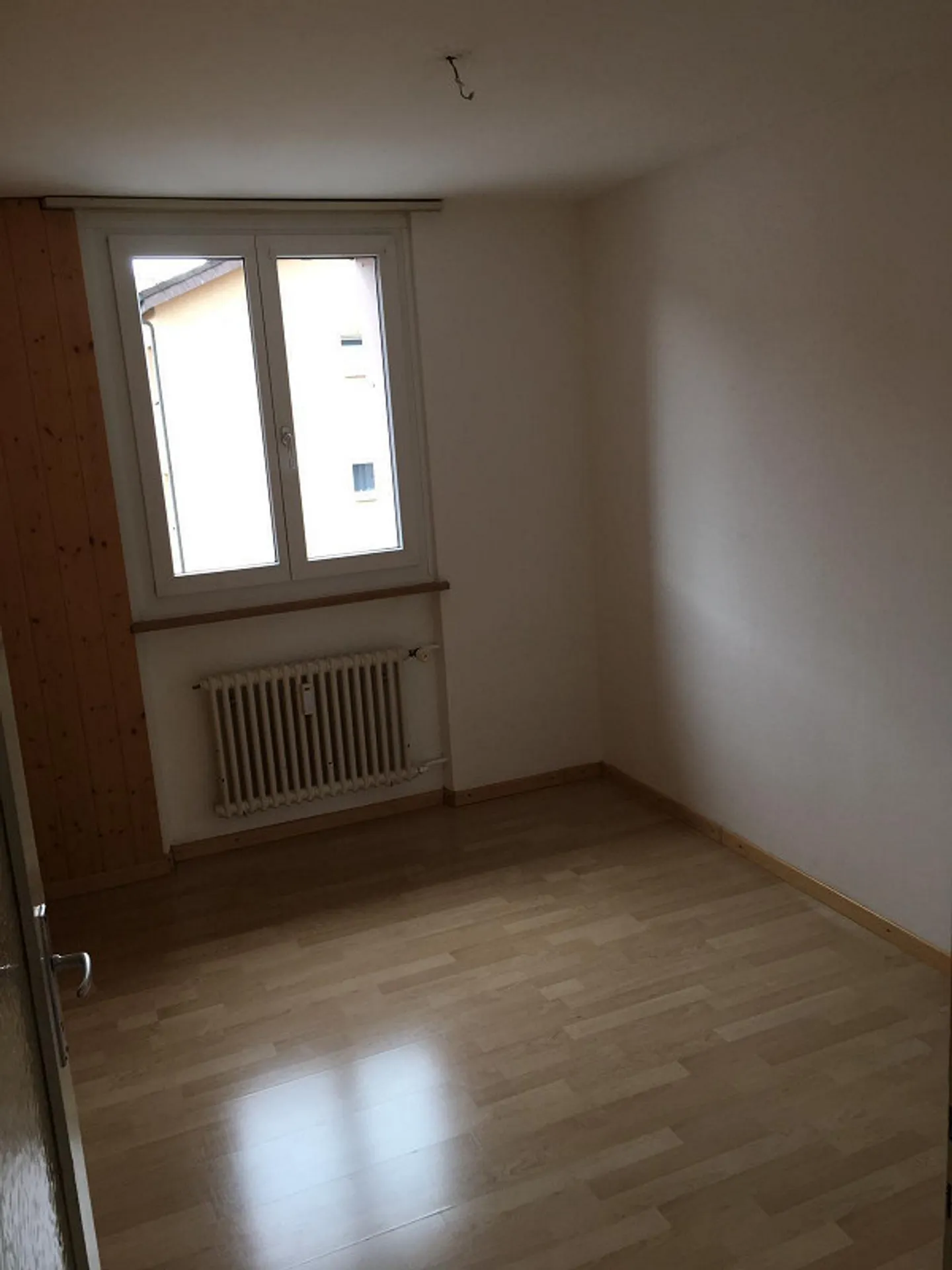 Old Building Apartment - Photo 4 of 8