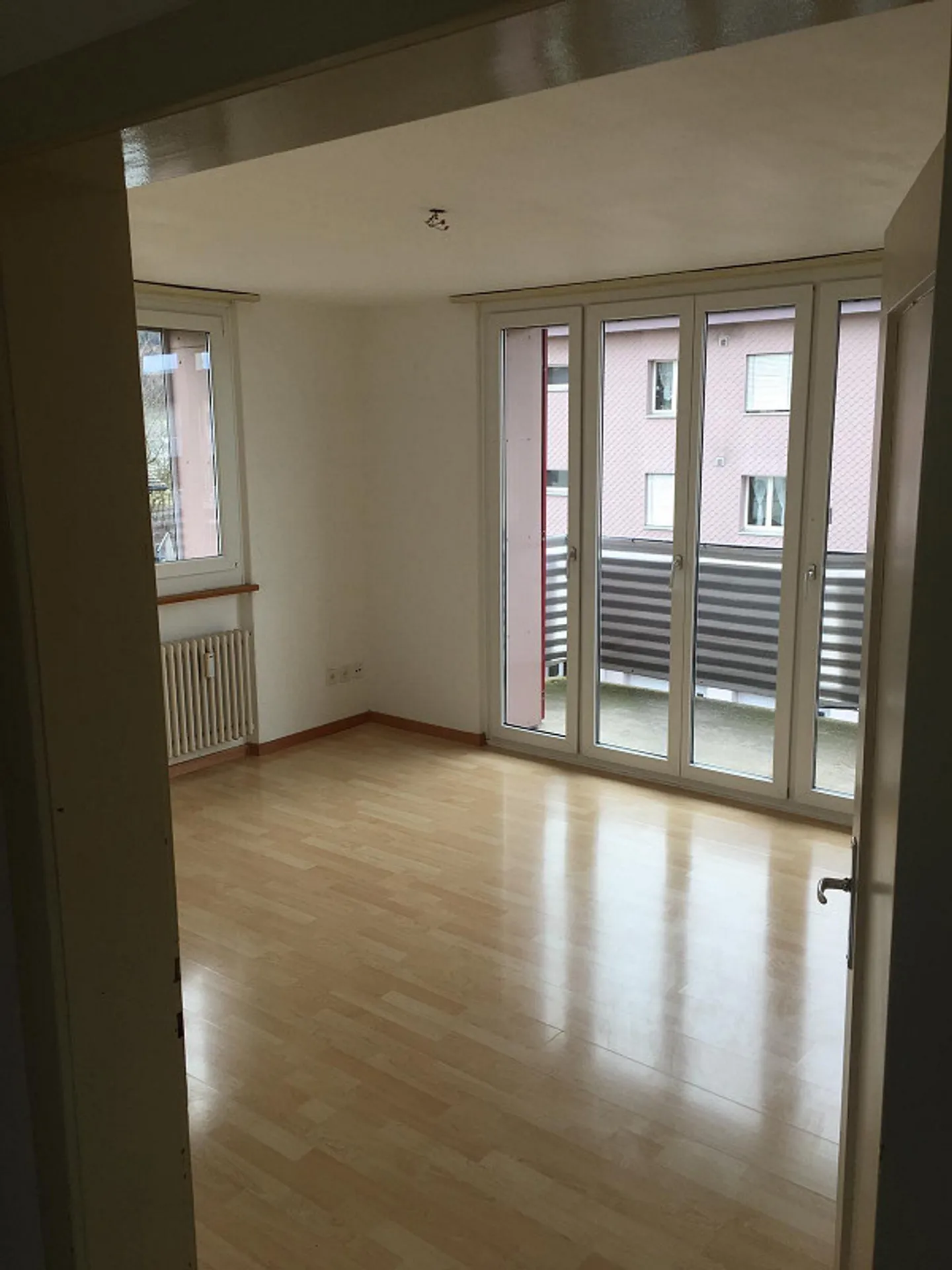 Old Building Apartment - Photo 6 of 8