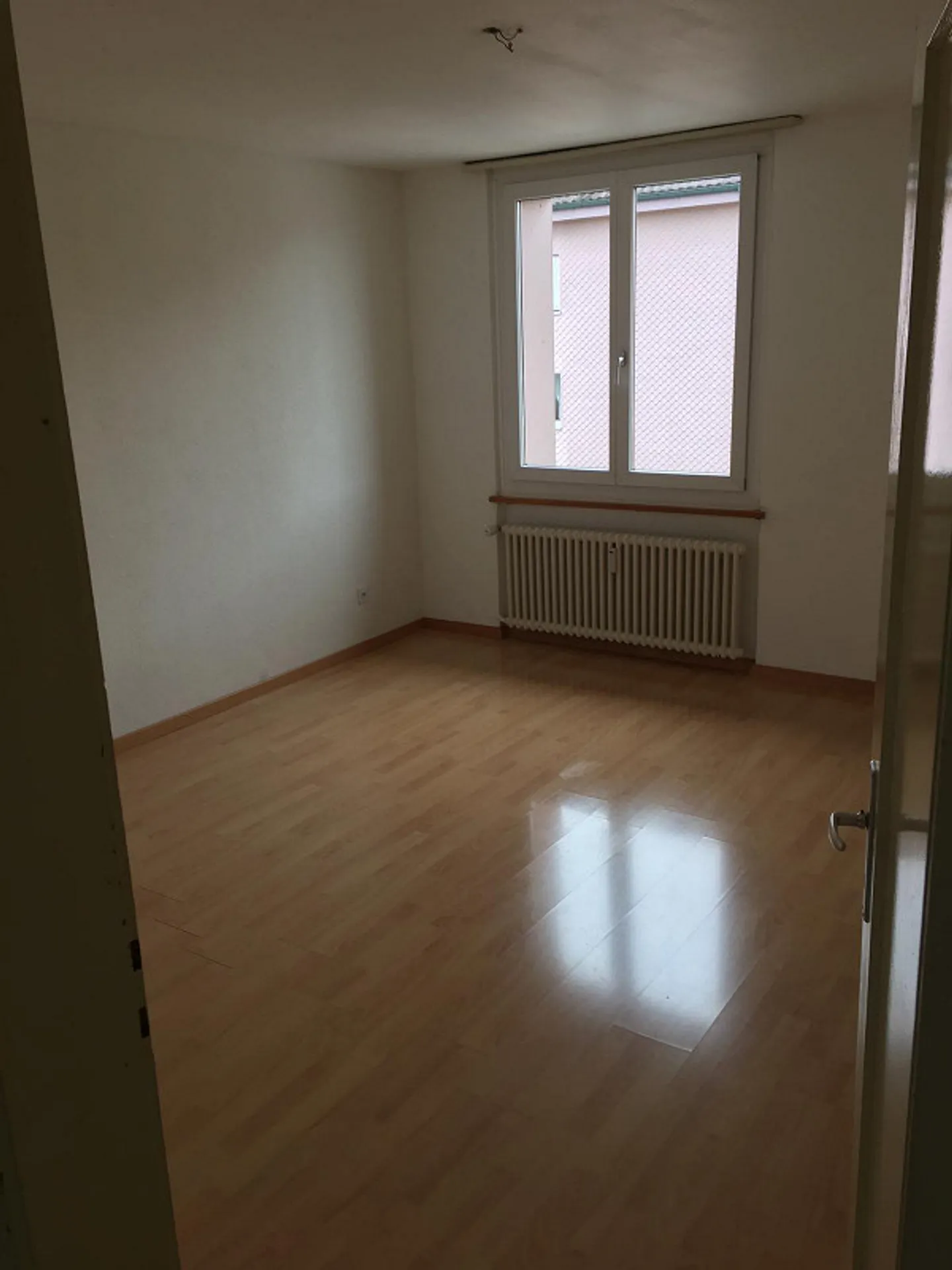 Old Building Apartment - Photo 5 of 8