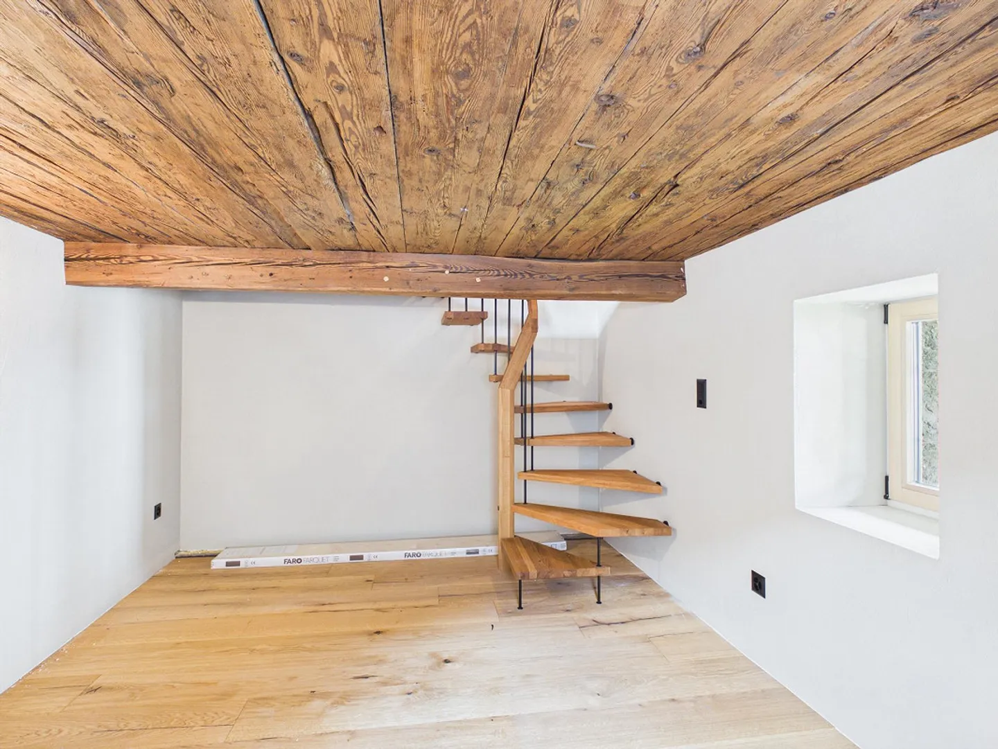 Dream Home Between Tradition and Modernity at Riederalp - Photo 3 of 14