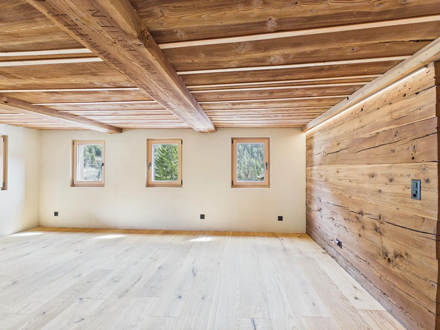 Dream Home Between Tradition and Modernity at Riederalp - Photo 5 of 14