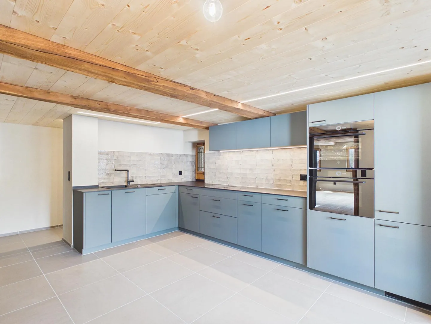 Dream Home Between Tradition and Modernity at Riederalp - Photo 7 of 14