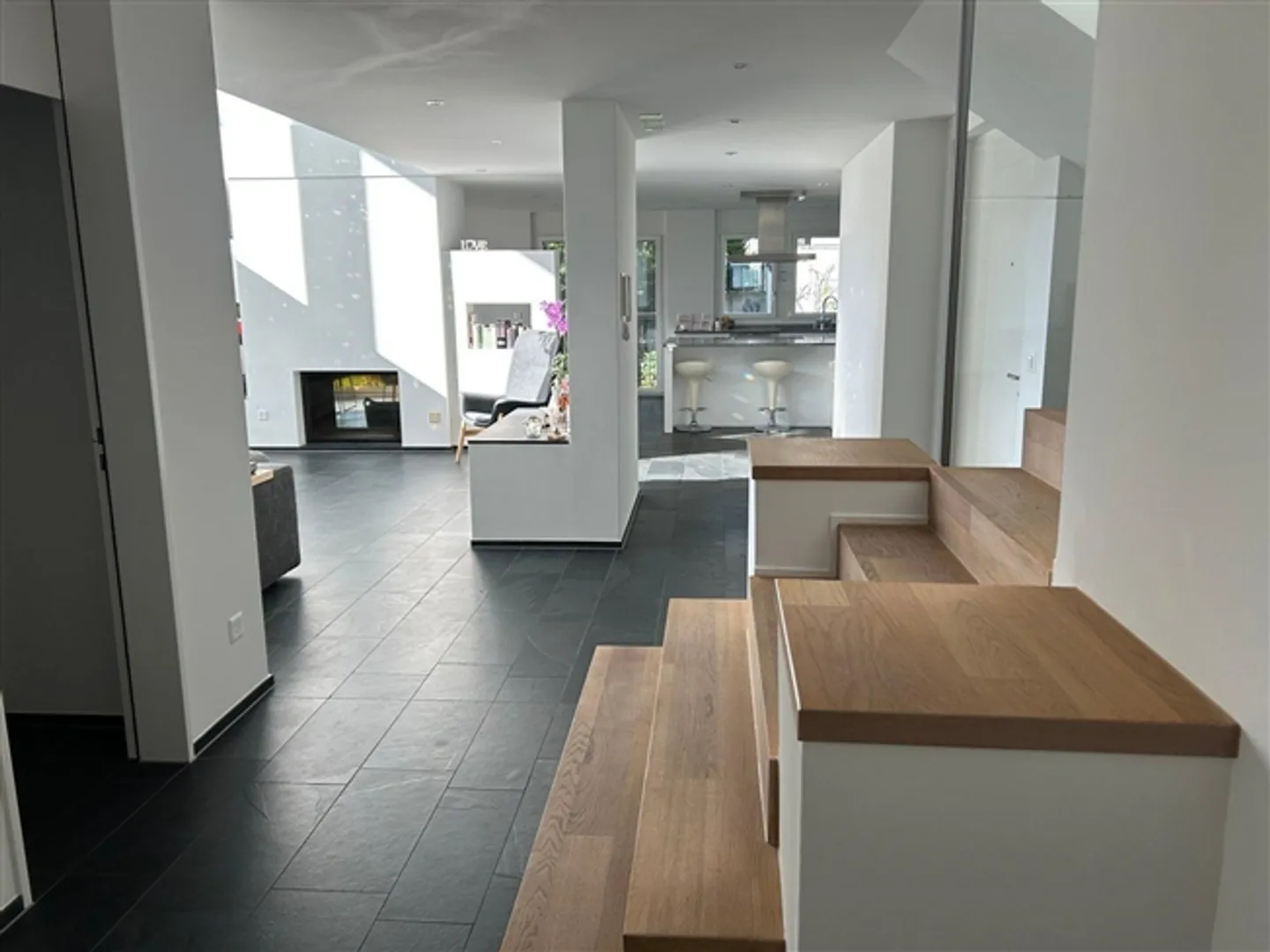 Camere moderne e arredate con stile in affitto - Foto 3 di 6