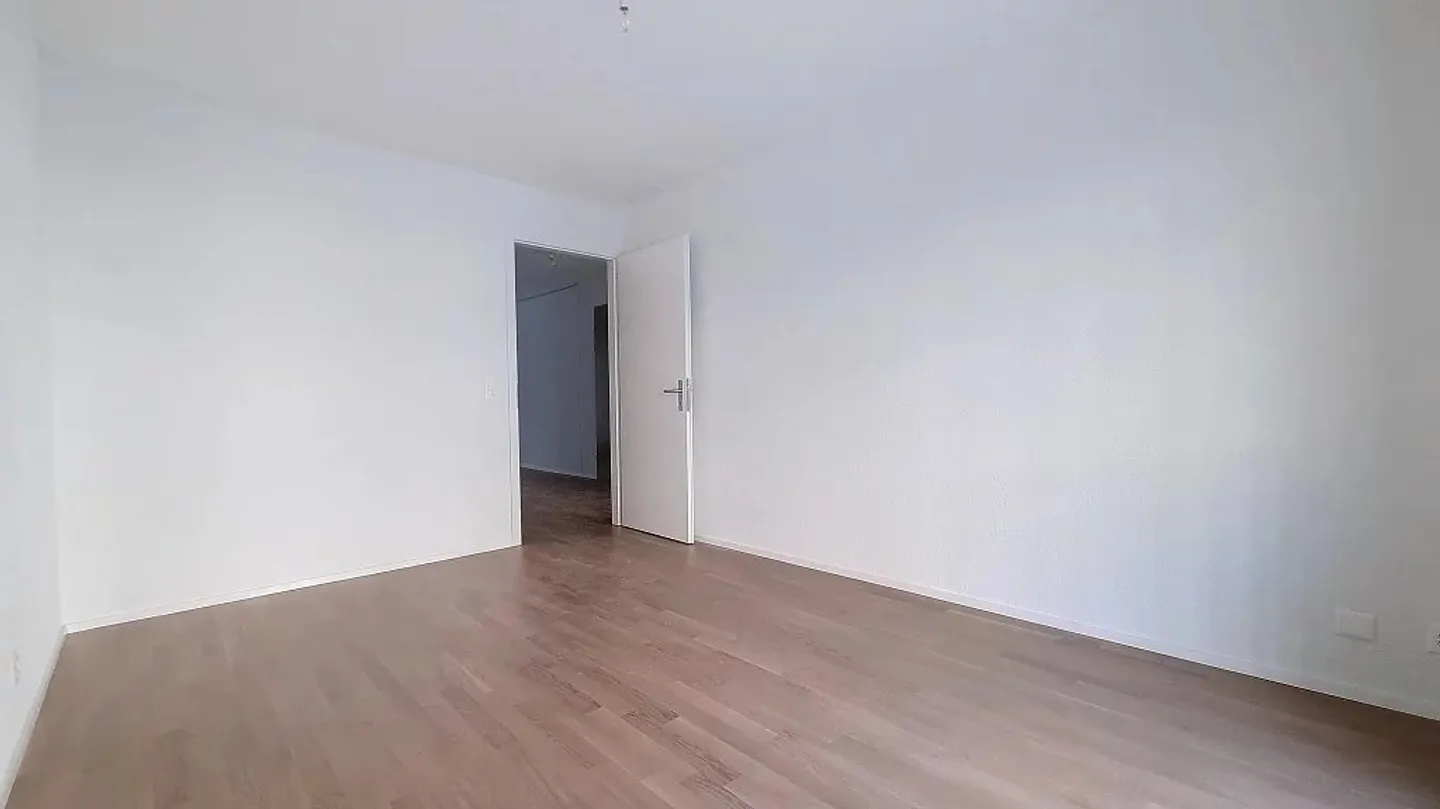 2.5 Room Apartment - Photo 7 of 10