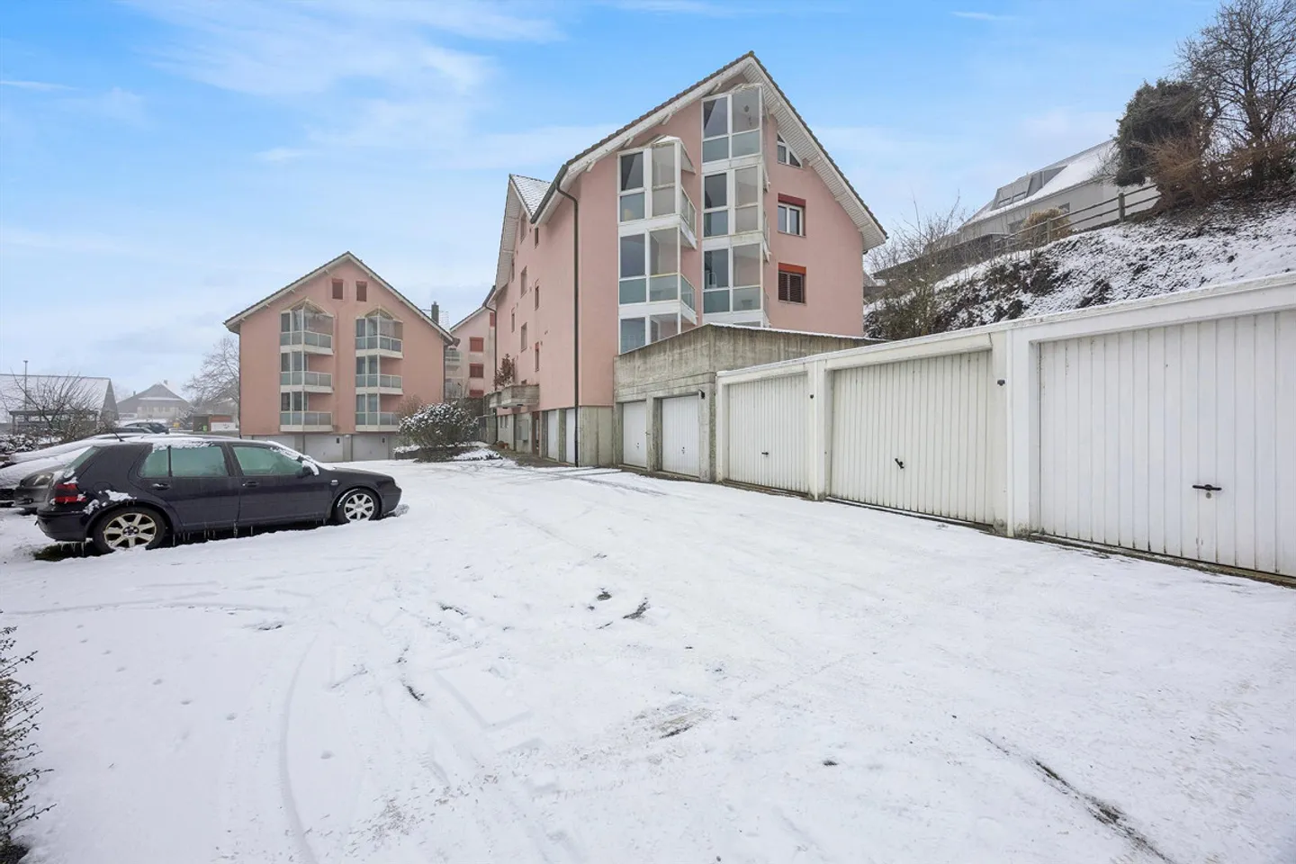 Top-Investissement : Appartement 2.5 pièces entièrement loué avec un rendement élevé à Benzenschwil AG - Photo 1 sur 7