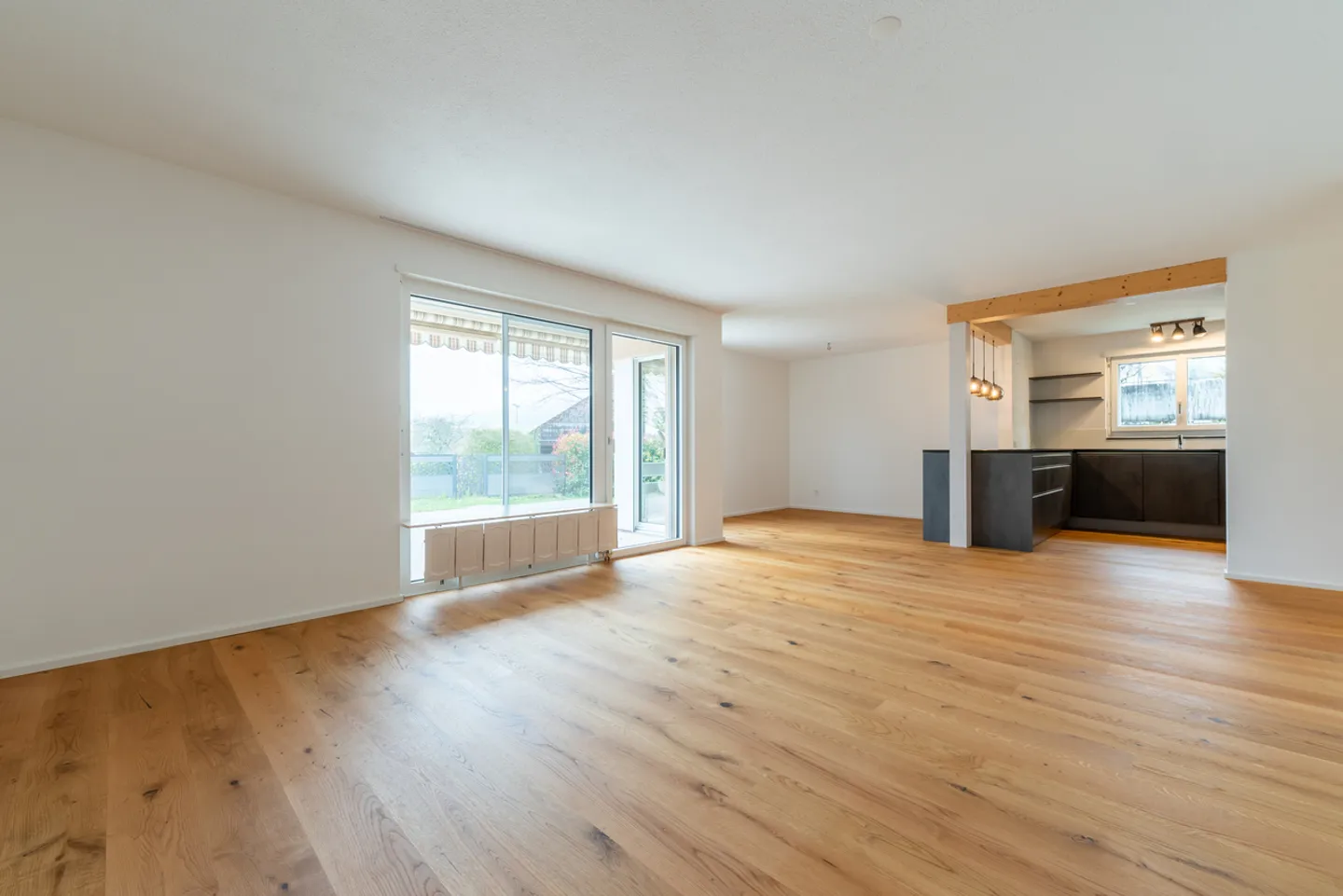 Wonderful 4.5-room semi-detached family house in Auenstein AG - Photo 1 of 20