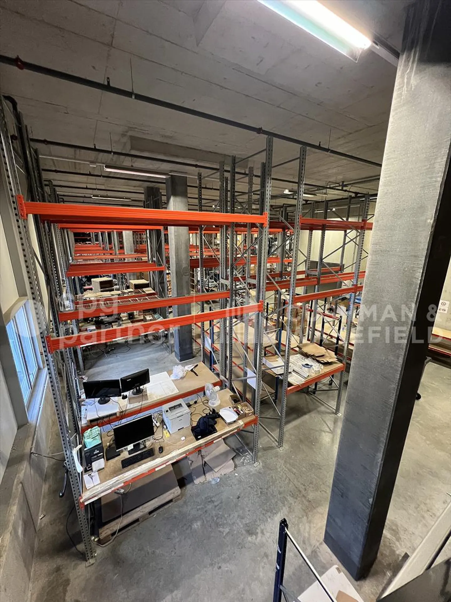 Grenet 21 - Logistic Warehouses, Craft Businesses and Modern Offices with Terrace - Photo 4 of 9