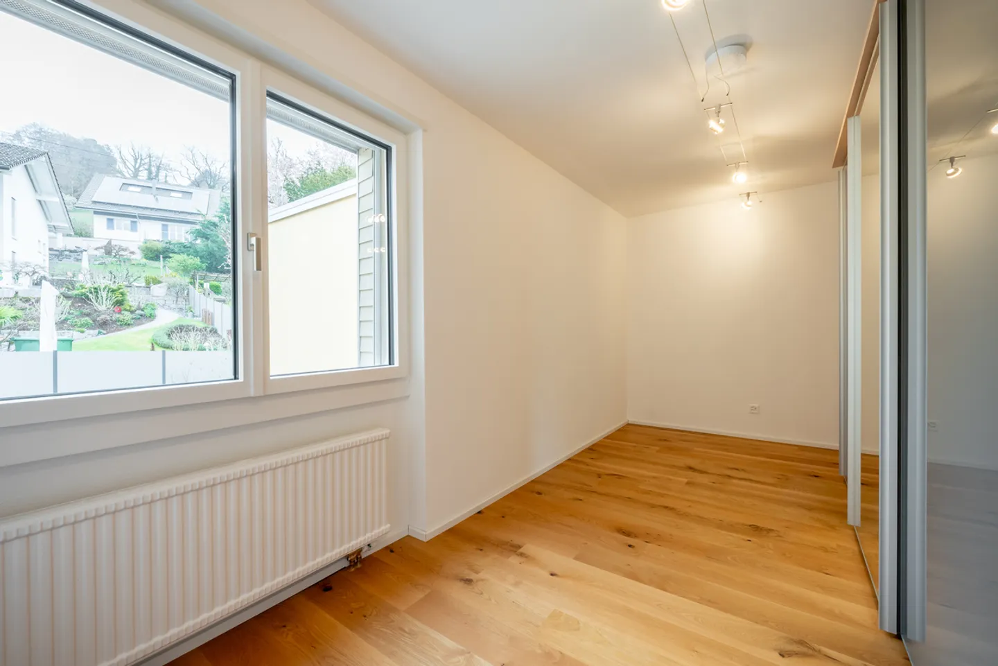 Wonderful 4.5-room semi-detached family house in Auenstein AG - Photo 10 of 20