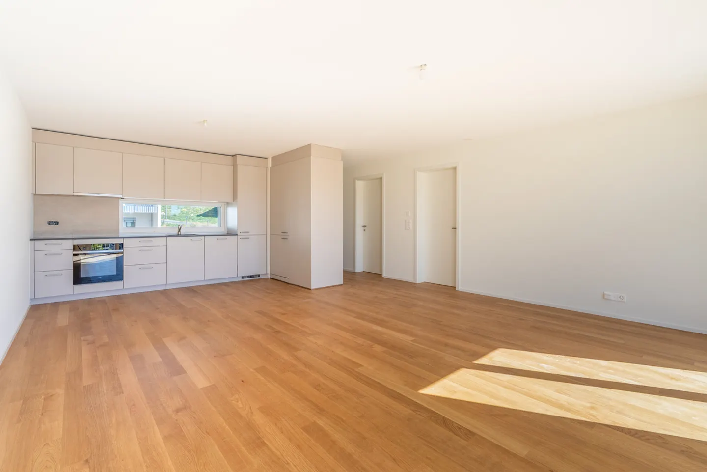Modern Apartments in Bussigny - Photo 1 of 7