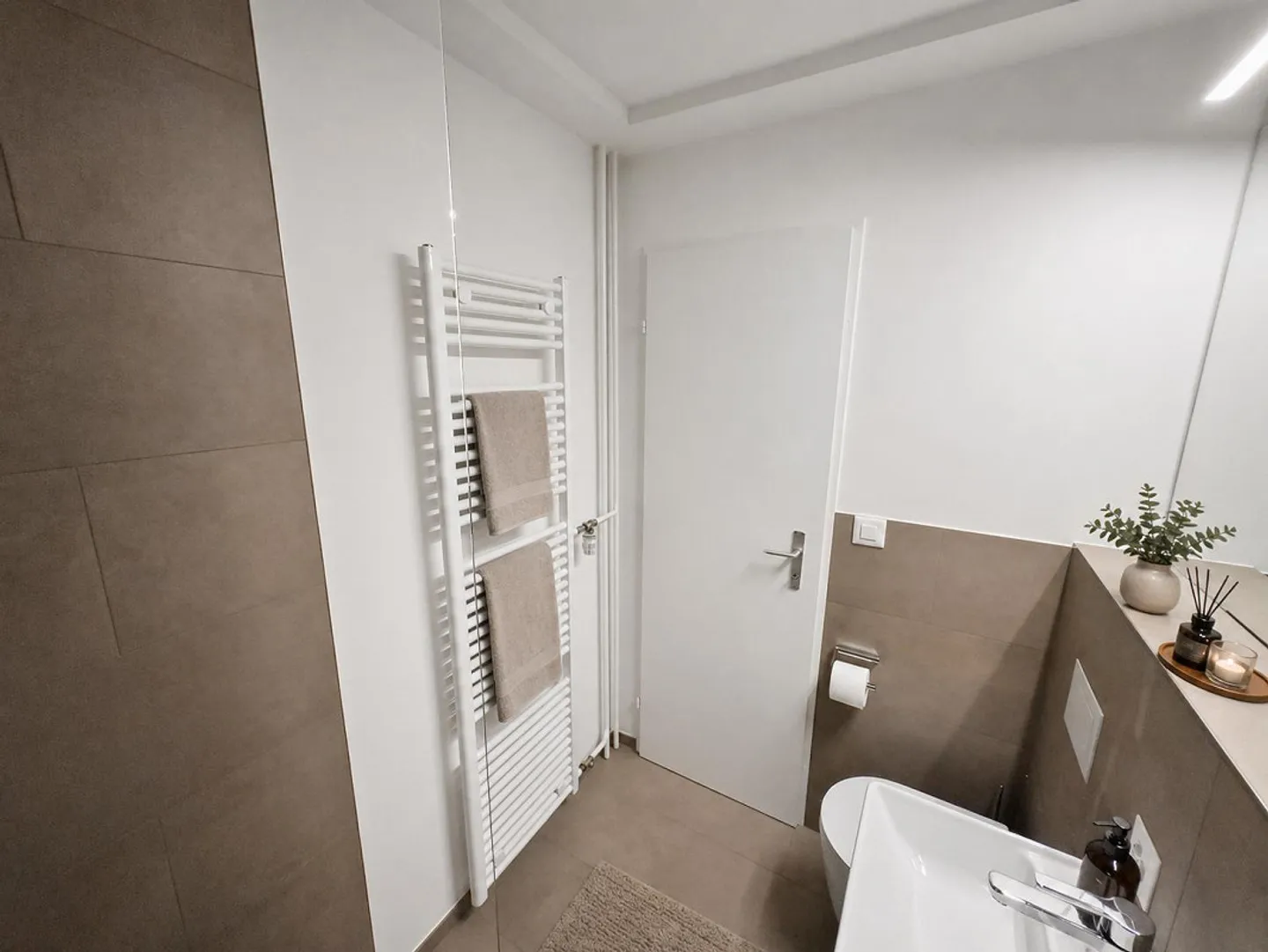 Appartement 3.5 pièces lumineux et moderne rénové à Kreuzlingen - Photo 6 sur 10