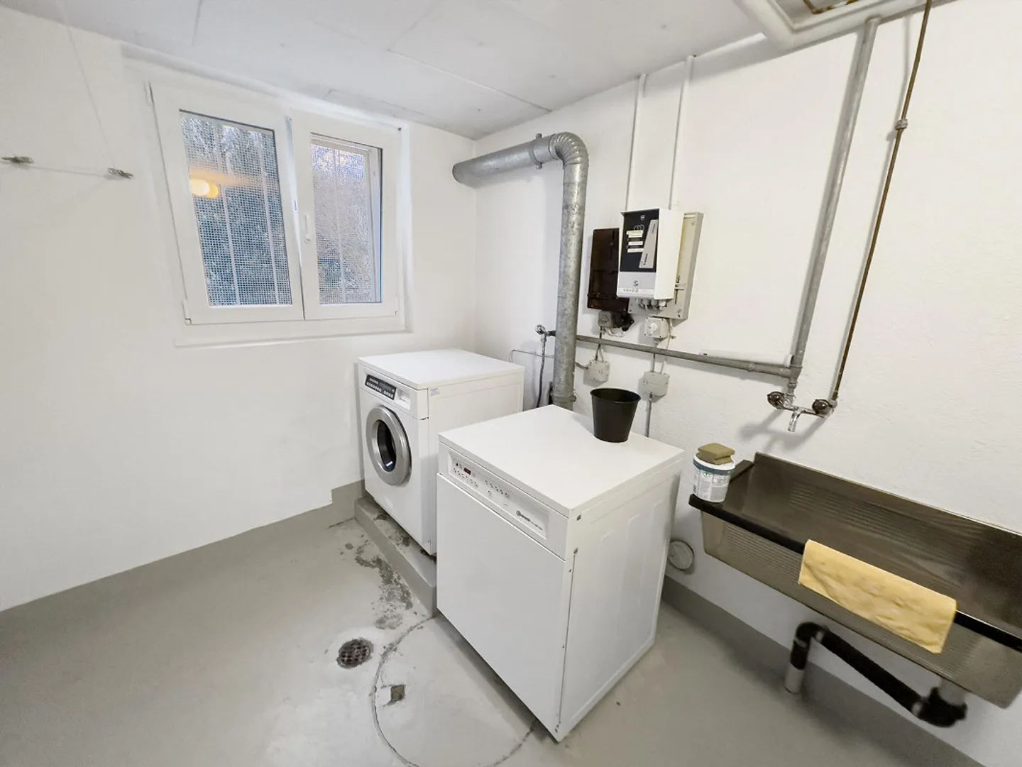 Appartement 3.5 pièces lumineux et moderne rénové à Kreuzlingen - Photo 9 sur 10