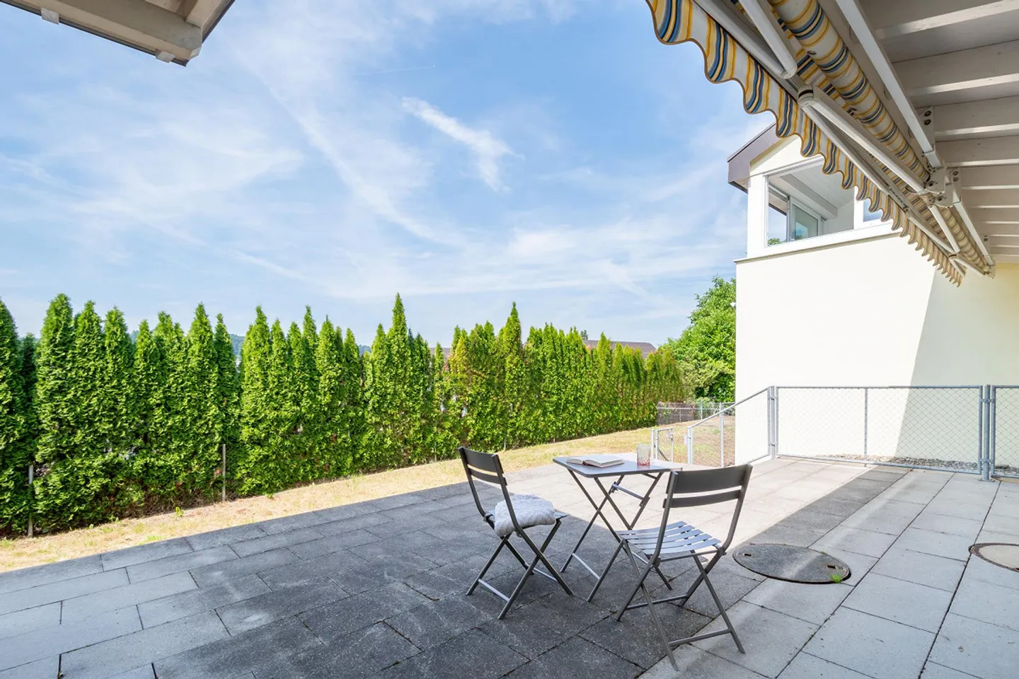 Voluminöses Einfamilienhaus mit Wellness und Poolhaus - Foto 21 von 24