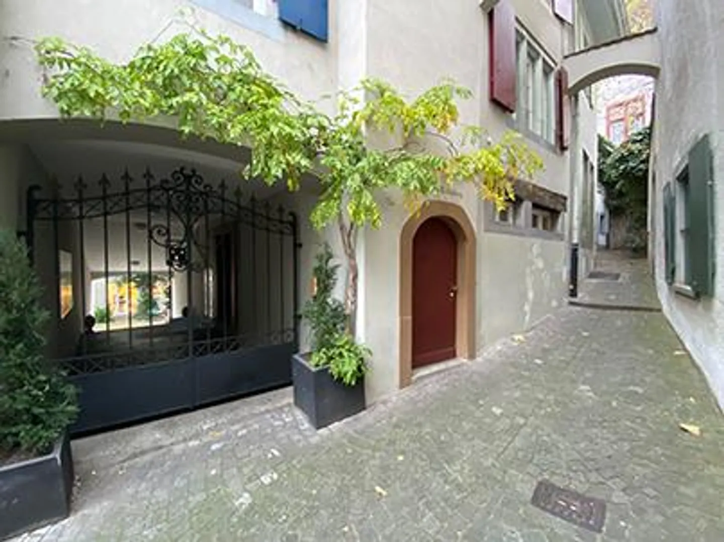 Furnished apartment for rent - Photo 2 of 9