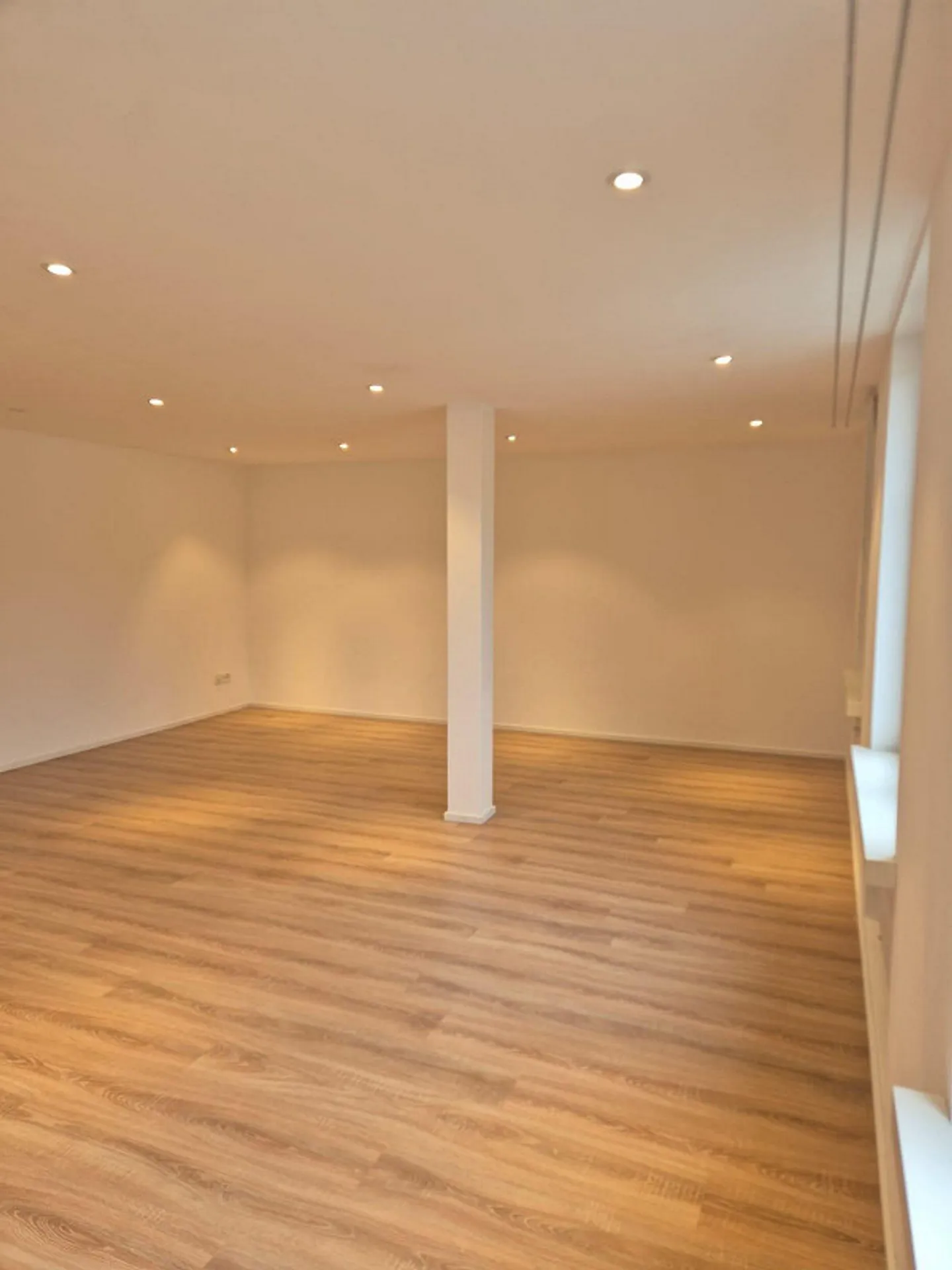 Bell'appartamento luminoso - Foto 4 di 9