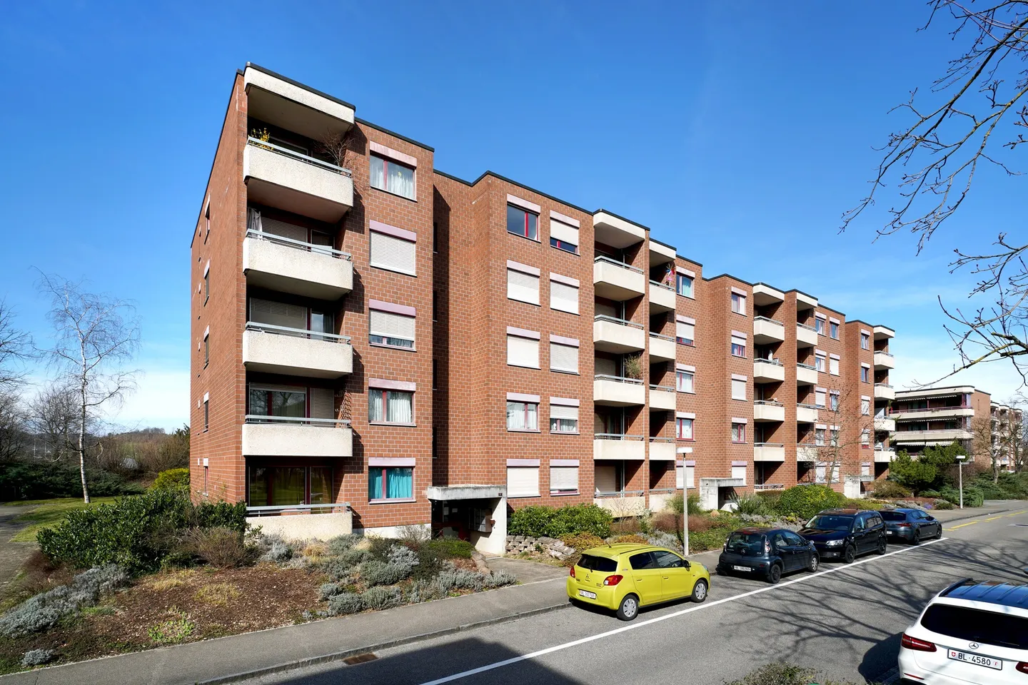 Your dream apartment in a quiet and green location (2 months rent-free) - Photo 1 of 13