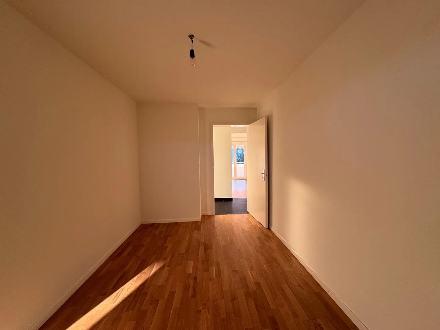 Appartement lumineux de 3,5 pièces - Bielstrasse 88, 2560 Nidau - Photo 2 sur 6